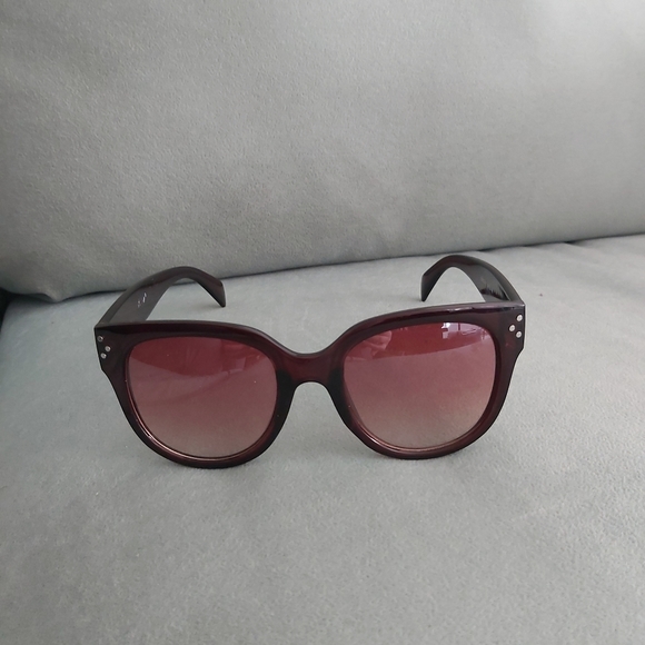 Dark Brown Sunglasses with 3 Studs on Sides - Picture 3 of 10